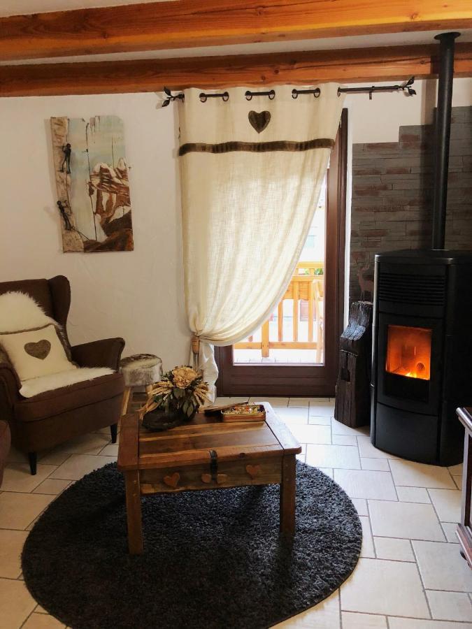 La Chambre Des Reves Aosta Exterior photo